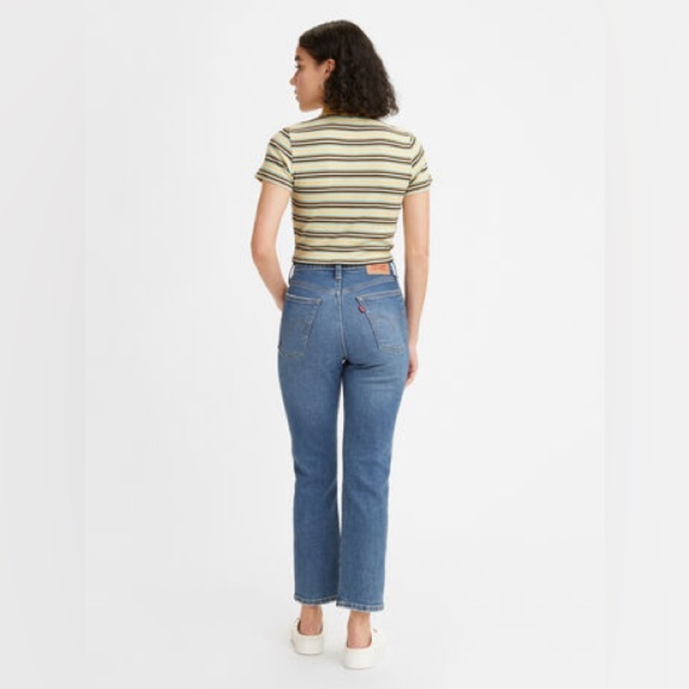 Levi’s Women’s Wedgie Straight Fit Jeans Medium Blue Wash Fallstar - Picture 6 of 14
